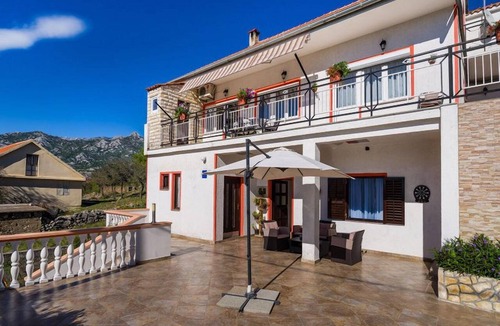 Rovanjska House | Holiday home mit Pool und Meerblick