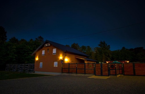Cacinci House | Holiday Home Monte Papuk