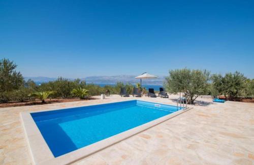 Supetar Villa | Holiday Home My Summer House - Two-Bedroom Holiday Home with Private Pool and Terrace - ST