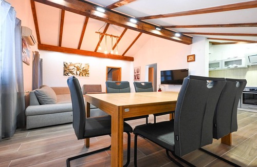 Zadar Ski Chalet | Holiday home Urbana with pool, Zadar