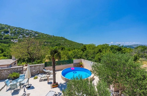 Vinodolska opcina Villa | Holiday home with swimming pool and large sun terrace