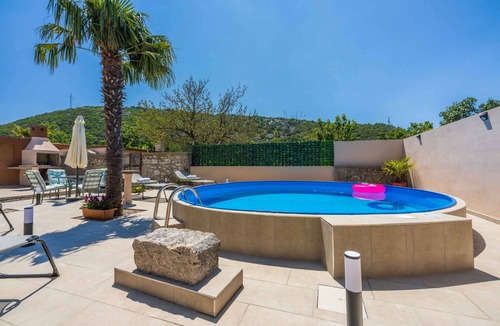 Vinodolska opcina Villa | Holiday home with swimming pool and large sun terrace
