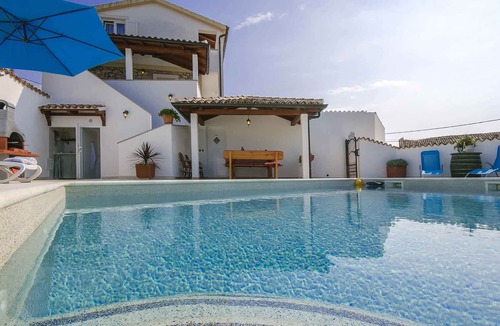 Dracevac House | Holiday home with swimming pool