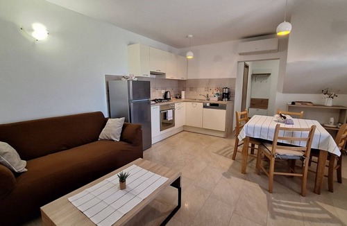 Radovani Villa | Holiday Home Zora - Radovani by Villas Guide