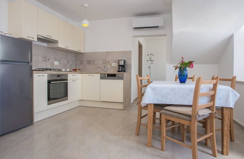 Radovani Villa | Holiday Home Zora - Radovani by Villas Guide