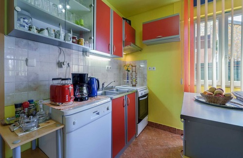 Polje Villa | Holiday House Ana – Relaxing House with Heated Pool and Jacuzzi