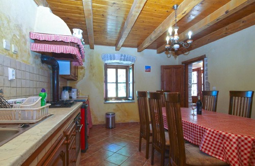 Orihi House | Holiday house for 12 persons approx. 210 qm in Orihi, Istria (Interior of Istria)