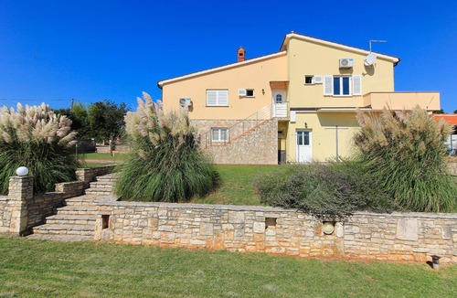 Pavicini House | Holiday house for 8 persons approx. 210 qm in Pavicini, Istria (South coast of Istria)