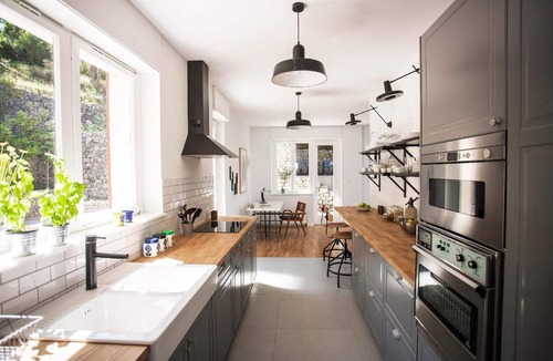 Podaca House | Holiday House in Podaca with Private Garage and Panoramic View