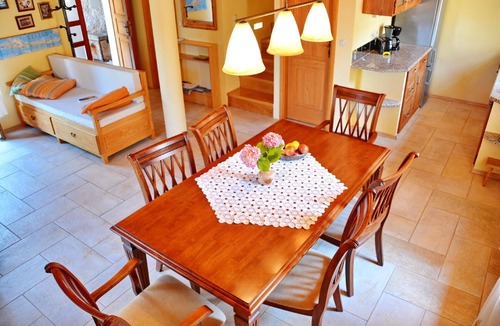 Vrisnik House | Holiday house Jelsa for 1 - 7 persons with 3 bedrooms - Twin house