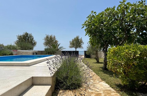 Vir House | Holiday House Laura