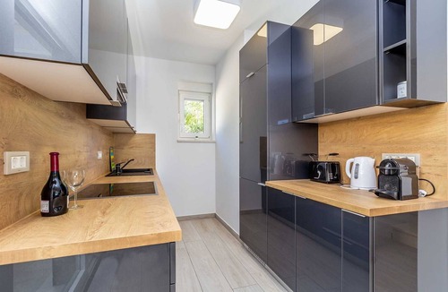 Milohnici House | Holiday house LINARDICI I with sea view