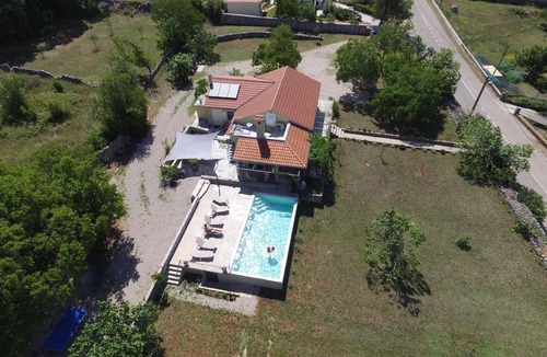Milohnici House | Holiday house Linardici for 1 - 8 persons with 4 bedrooms - Holiday house