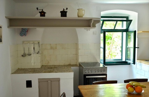 Sveti Jakov House | Holiday house Martinscica for 1 - 4 persons with 2 bedrooms - Twin house