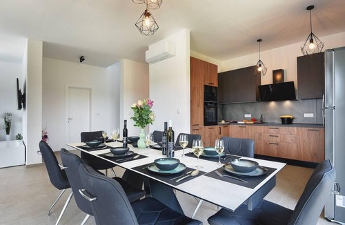 Jadreski House | Holiday house Pula for 1 - 8 persons with 3 bedrooms - Holiday home