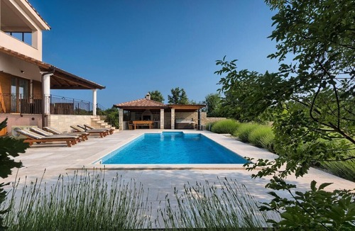 Stokovci House | Holiday house Svetvinčenat for 1 - 10 persons with 4 bedrooms - Holiday home