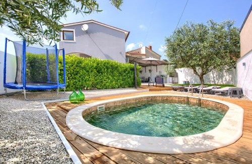 Loborika House | Holiday House Ulika near Pula - Pet Friendly