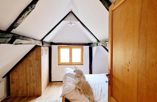 Ozalj House | Holiday house Vuketich Hills - Welcome drink, free parking, Wi-fi