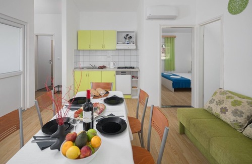 Tinjan House | Holiday house with private pool No.3 in holiday park Jelovci