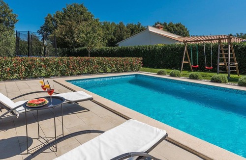Sveta Nedelja Cabin | Holiday house with private pool, fenced garden and covered barbecue terrace