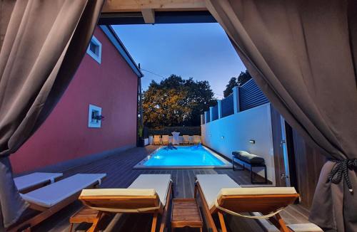 Solin Apartment | Home LANTERNA ONE - Split, Solin with a heated pool