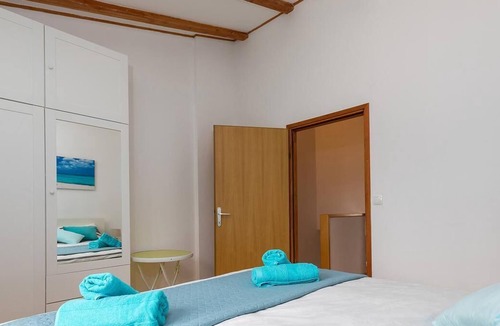 Buici House | Home Noemi, private pool, garden, free WiFi, BBQ, parking