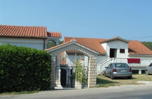 Suha Punta Apartment | Homerez - Apartment in Kampor