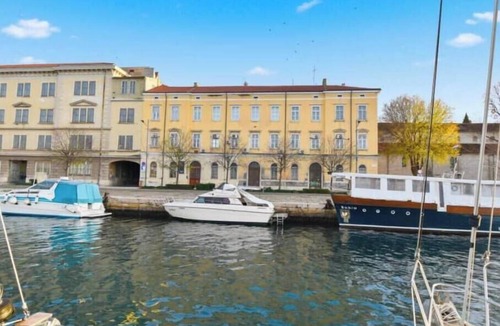 Loborika Apartment | Hostel L&G, Pula: Double Room with Ocean View