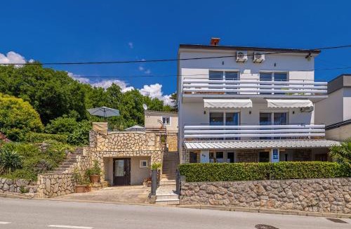 Dramalj Villa | Hot Tub, Pool & Stunning View #Guest House Stella#