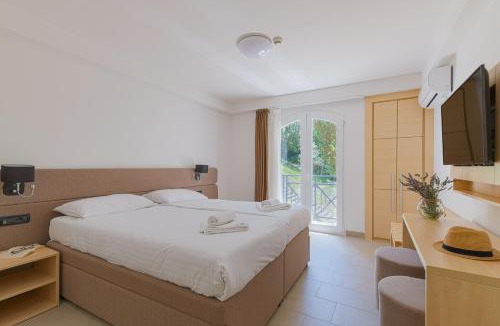 Sarsoni Hotel | Hotel Delfin