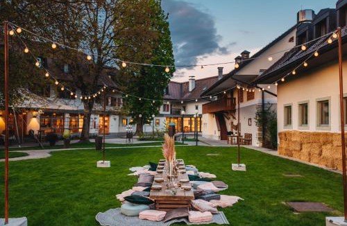 Cerklje na Gorenjskem Hotel | Hotel Dvor Jezersek Brnik
