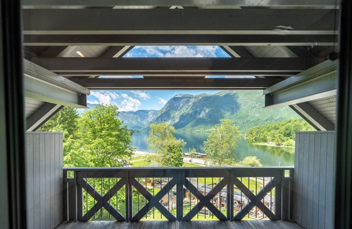 Ribcev Laz Hotel | Hotel Jezero