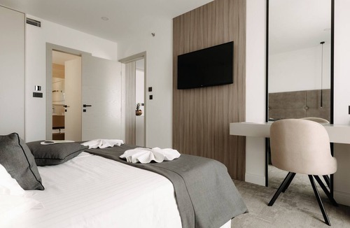 Znjan Hotel | Hotel Olivier