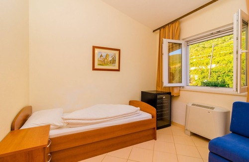 Postup House | Hotel Pansion Villa Antonio - Two Bedroom Suite with Balcony and Garden View 33