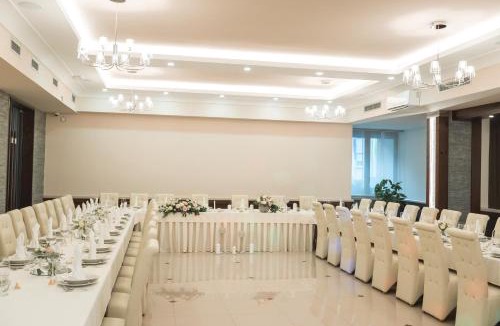 Semic Hotel | HOTEL SMUK