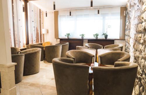 Semic Hotel | HOTEL SMUK