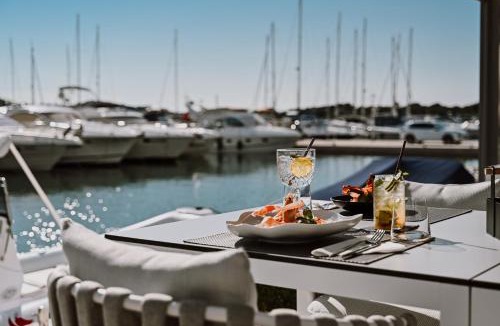 Murter Hotel | Hotel Stomorin-Marina Hramina