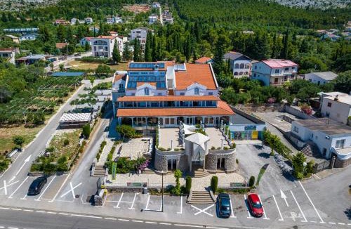 Starigrad Hotel | Hotel Vicko