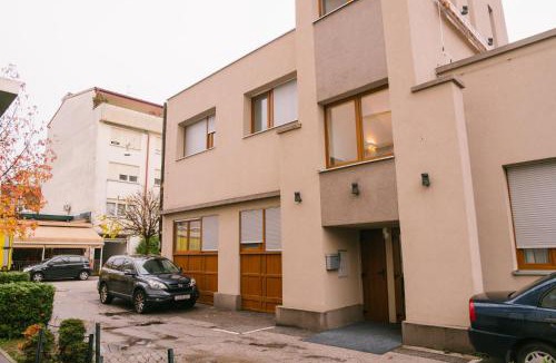 Zagreb Bed & Breakfast | Hotellux B&B