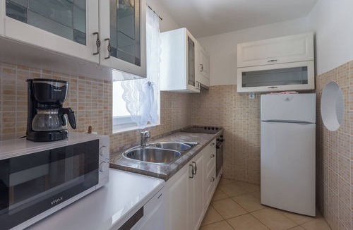 Brulo House | House Anamaria (89451-K1) - Porec