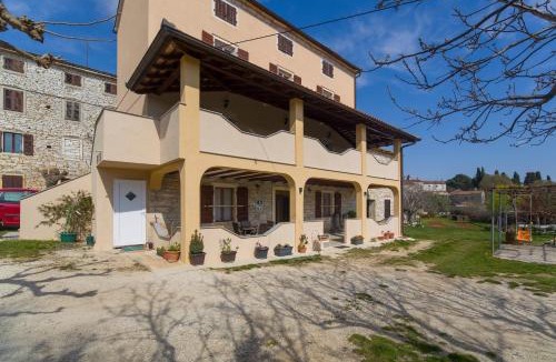 Bale House | House Braida