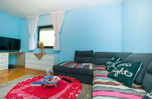 Murvica House | House Cross