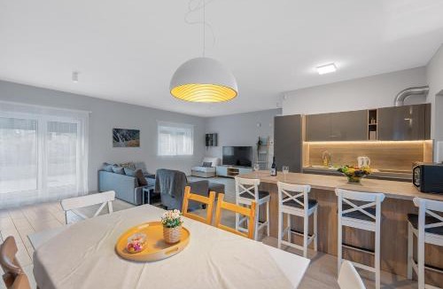 Lovinac House | House Degenia