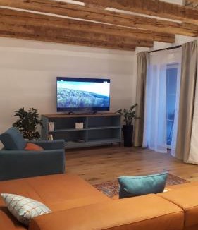 Gostinjac House | House Fraluni