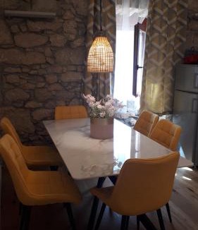 Gostinjac House | House Fraluni