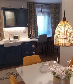 Gostinjac House | House Fraluni