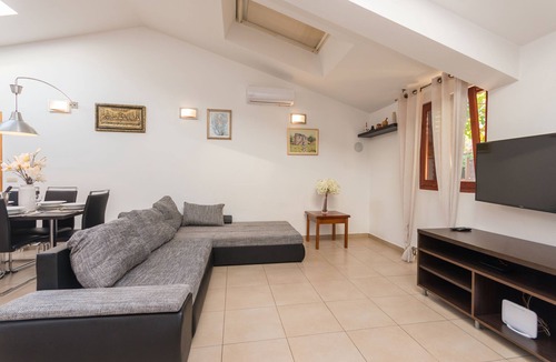 Sveti Filip i Jakov House | House Gaia