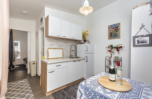 Vodice House | House Green Oasis (82891-K1) - Vodice