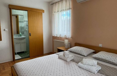 Jezerce Bed & Breakfast | House Kajfes