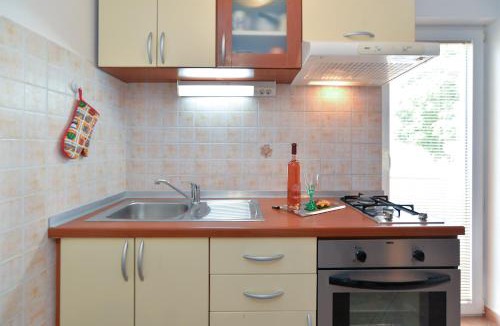 Skatari House | House Kristina 1203